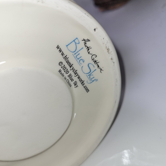 BLUE SKY CLAYWORKS DAY OF THE DEAD FLORAL CANDLE SKULL - Picture 7 of 8